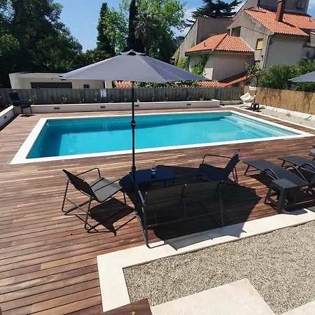 In Kastel Luksic With Terrace, Air Conditioning, W-lan, Washing Machine 5107-2